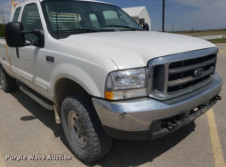 image for item DQ0568 2003 Ford F350 Super Duty  SuperCab pickup truck