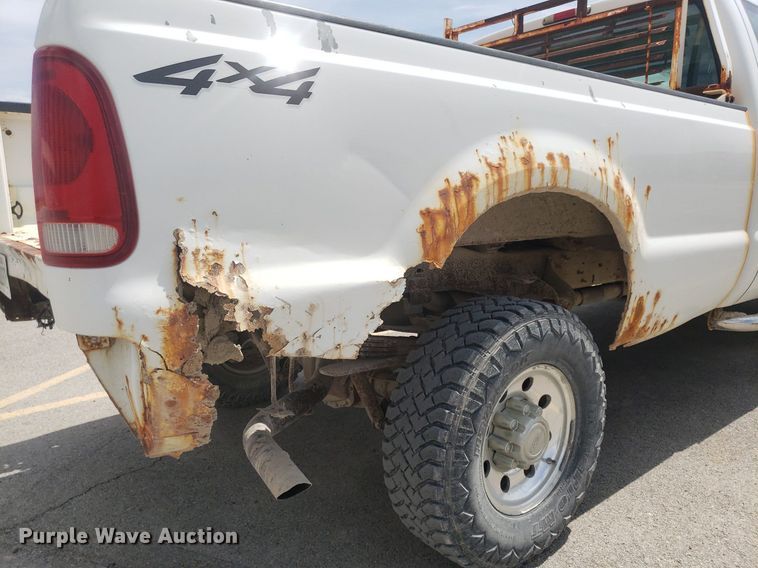 image for item DQ0568 2003 Ford F350 Super Duty  SuperCab pickup truck