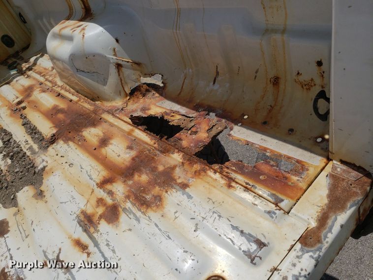 image for item DQ0568 2003 Ford F350 Super Duty  SuperCab pickup truck