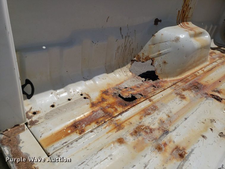 image for item DQ0568 2003 Ford F350 Super Duty  SuperCab pickup truck