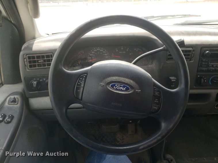 image for item DQ0568 2003 Ford F350 Super Duty  SuperCab pickup truck