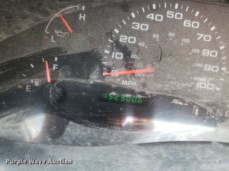 image for item DQ0568 2003 Ford F350 Super Duty  SuperCab pickup truck