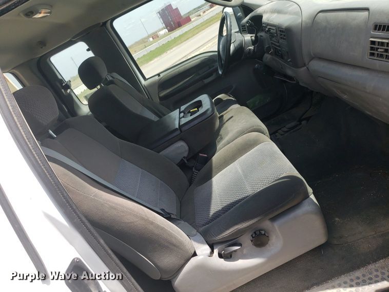 image for item DQ0568 2003 Ford F350 Super Duty  SuperCab pickup truck