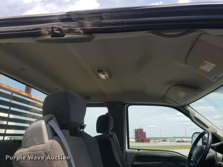 image for item DQ0568 2003 Ford F350 Super Duty  SuperCab pickup truck