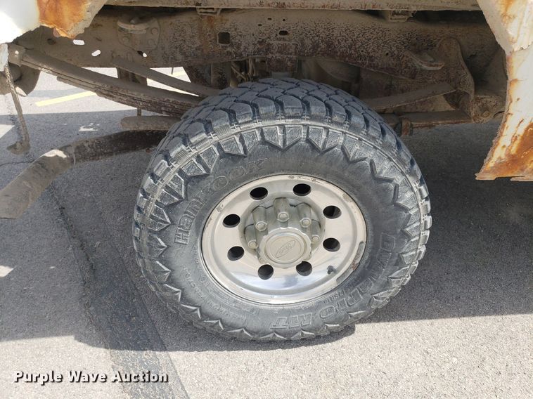 image for item DQ0568 2003 Ford F350 Super Duty  SuperCab pickup truck