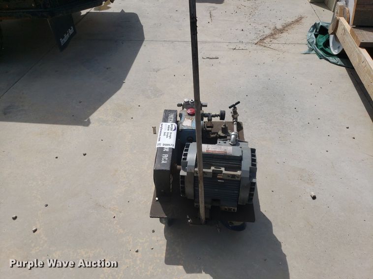 image for item DQ0573 General Electric  pressure tester