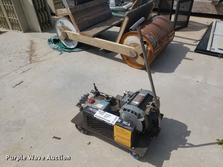 image for item DQ0573 General Electric  pressure tester