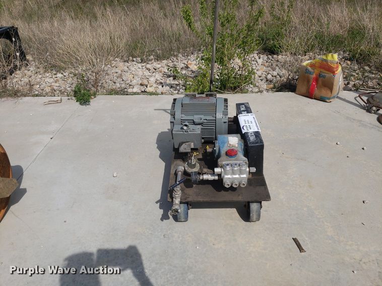 image for item DQ0573 General Electric  pressure tester