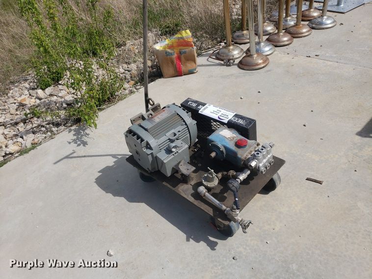 image for item DQ0573 General Electric  pressure tester