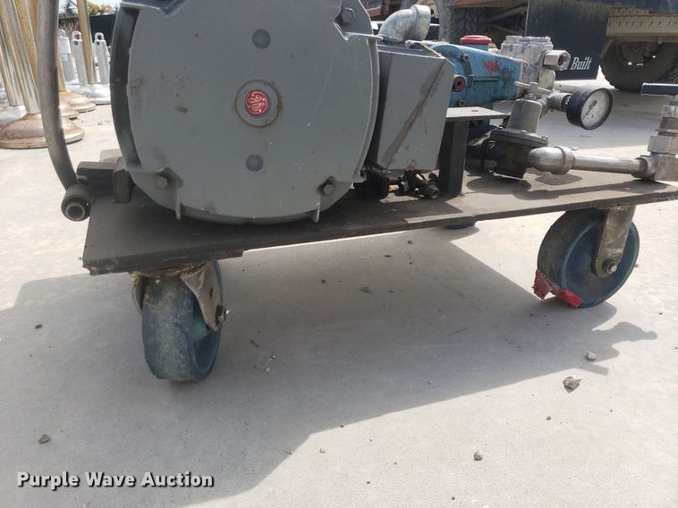 image for item DQ0573 General Electric  pressure tester