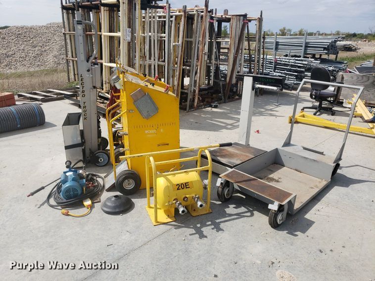 image for item DQ0574 Tools