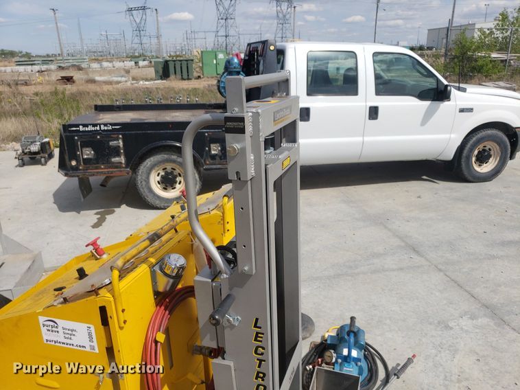 image for item DQ0574 Tools