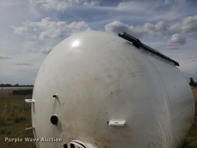 image for item DQ0575 (8) tanks