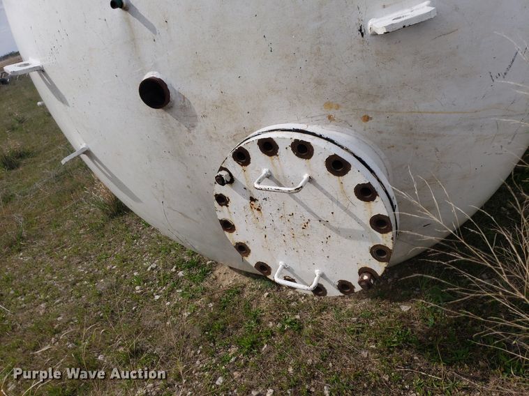 image for item DQ0575 (8) tanks