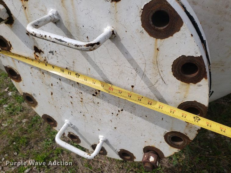 image for item DQ0575 (8) tanks