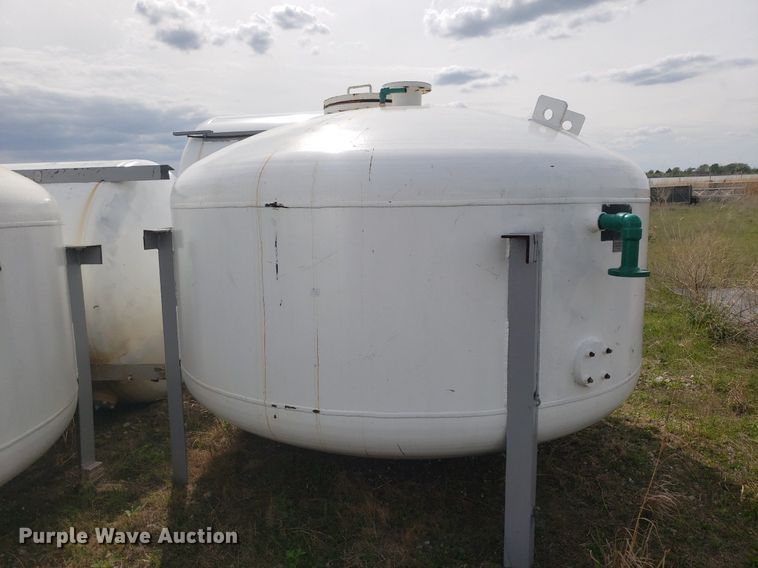 image for item DQ0575 (8) tanks