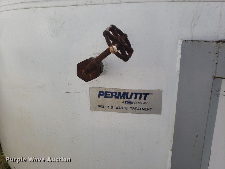 image for item DQ0575 (8) tanks