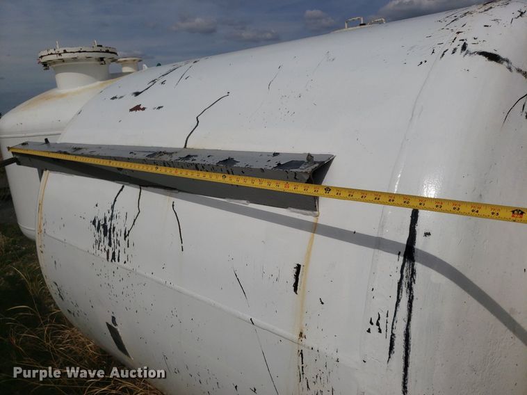 image for item DQ0575 (8) tanks