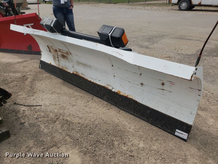 image for item DQ0577 American Equipment  102"W snow plow