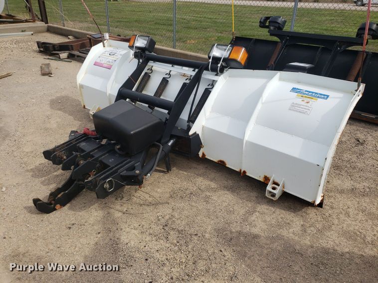 image for item DQ0577 American Equipment  102"W snow plow