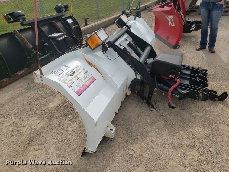 image for item DQ0577 American Equipment  102"W snow plow