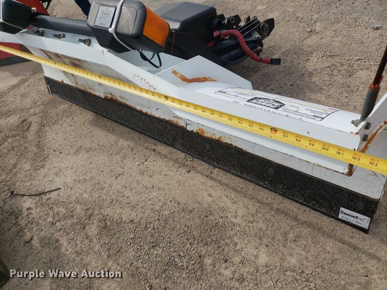 image for item DQ0577 American Equipment  102"W snow plow