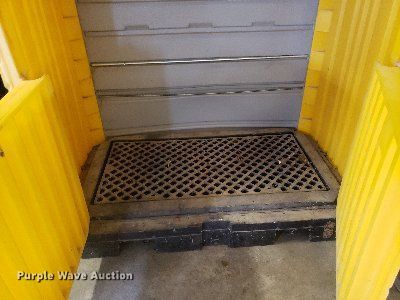 image for item DQ0579 (4) storage containers