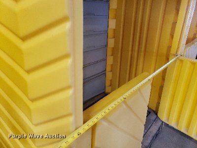 image for item DQ0579 (4) storage containers