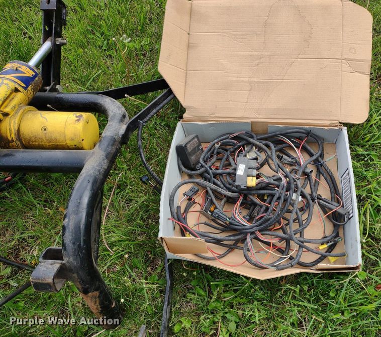 image for item DQ1710 Meyer ST-90  7'6"W snow plow