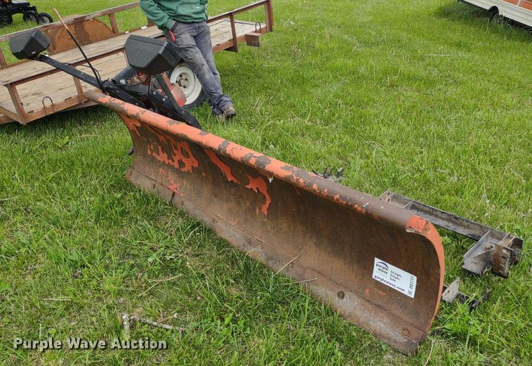 image for item DQ1711 Western  8'W snow plow