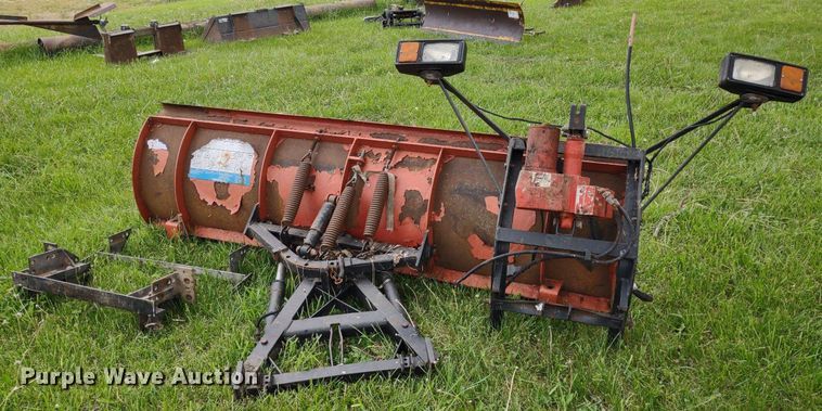 image for item DQ1711 Western  8'W snow plow