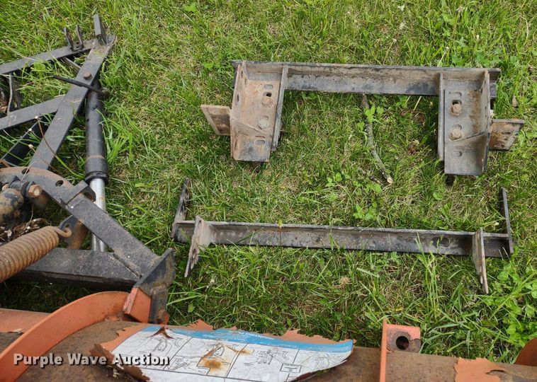 image for item DQ1711 Western  8'W snow plow