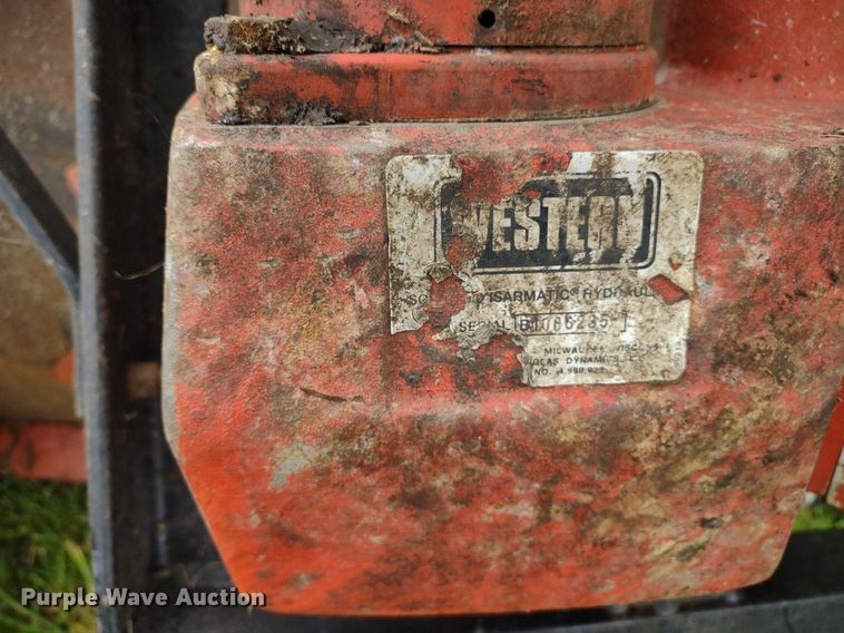 image for item DQ1711 Western  8'W snow plow