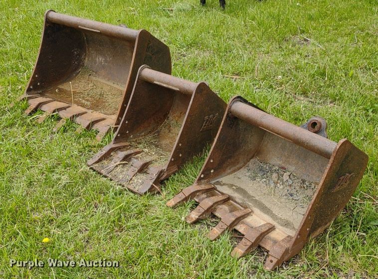 image for item DQ1712 (3) TAG mini excavator buckets