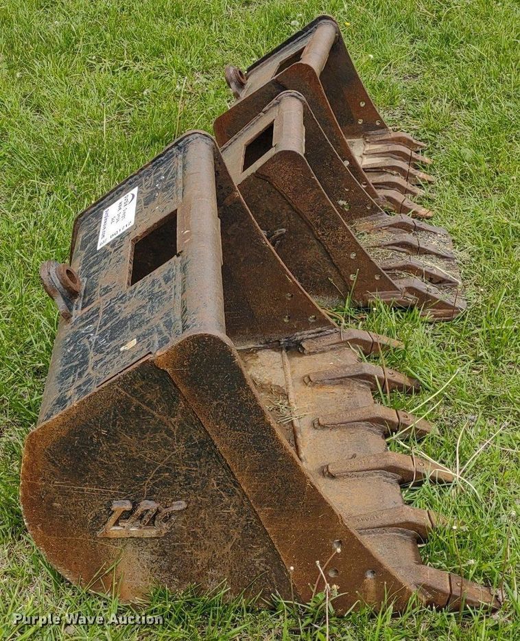 image for item DQ1712 (3) TAG mini excavator buckets