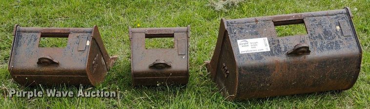 image for item DQ1712 (3) TAG mini excavator buckets