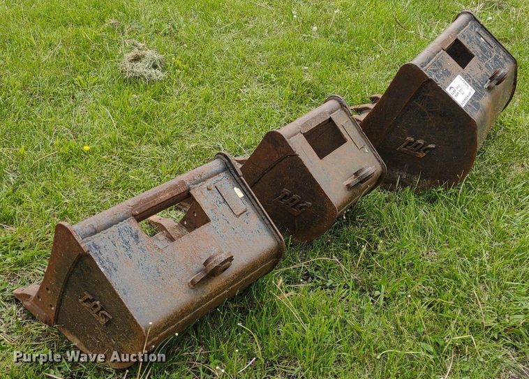 image for item DQ1712 (3) TAG mini excavator buckets