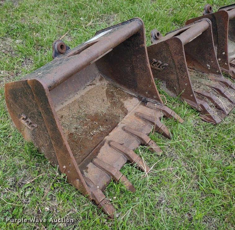 image for item DQ1712 (3) TAG mini excavator buckets