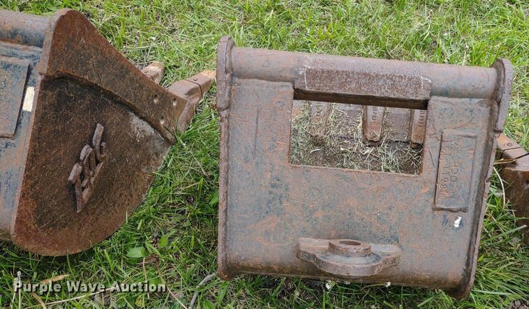 image for item DQ1712 (3) TAG mini excavator buckets