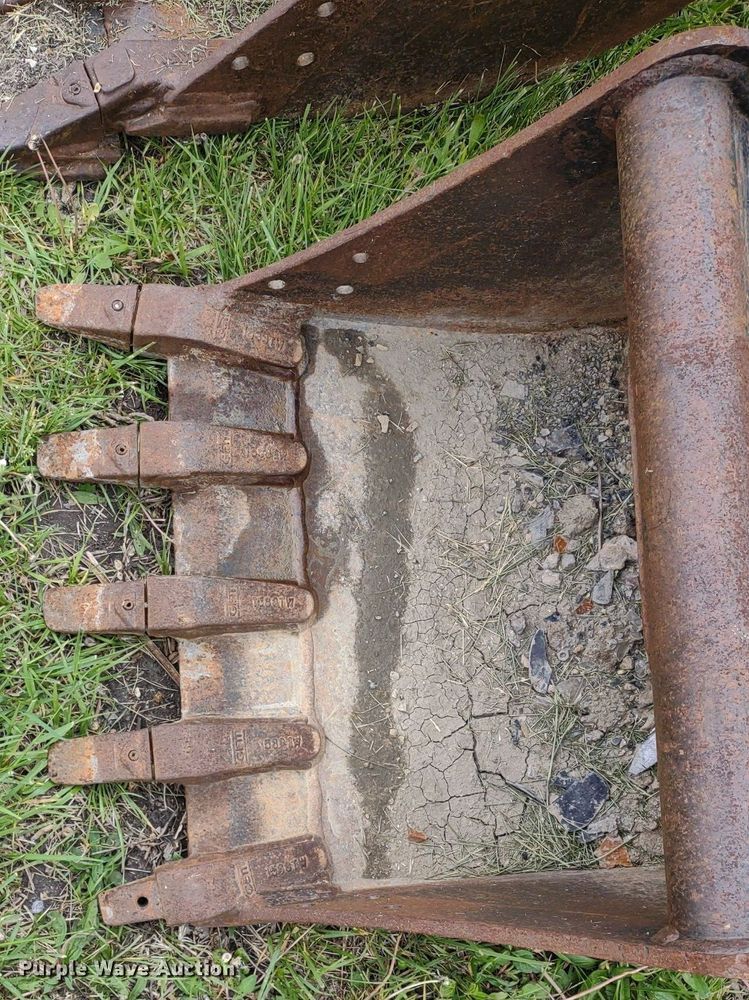 image for item DQ1712 (3) TAG mini excavator buckets