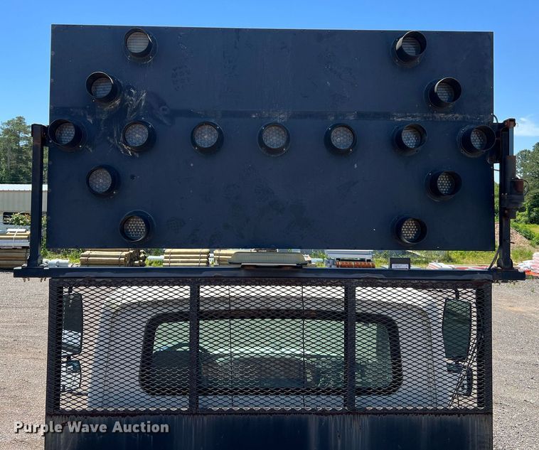 image for item DQ2045 2005 International 4300  flatbed truck with crash attenuator