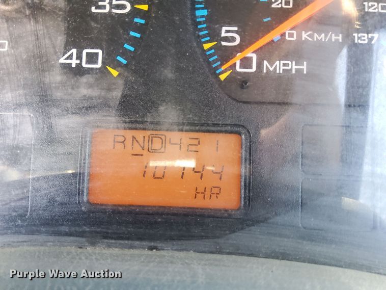 image for item DQ2045 2005 International 4300  flatbed truck with crash attenuator