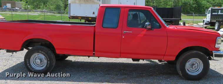 image for item DR0169 1997 Ford F350  pickup truck