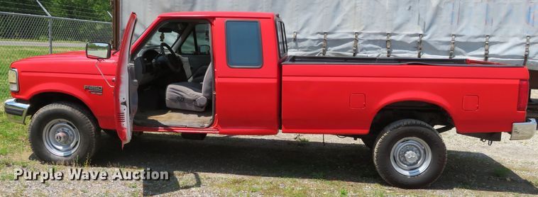 image for item DR0169 1997 Ford F350  pickup truck