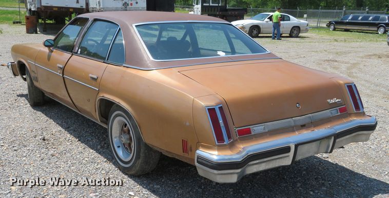image for item DR0170 1975 Oldsmobile Cutlass Supreme