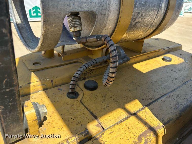 image for item DR4605 1996 Daewoo G20S-2  forklift