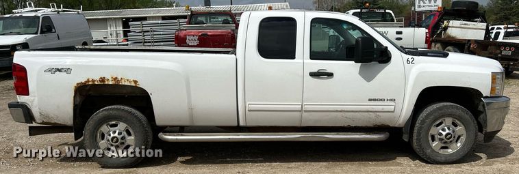 image for item DR4607 2013 Chevrolet Silverado 2500HD LT  Ext. Cab pickup truck