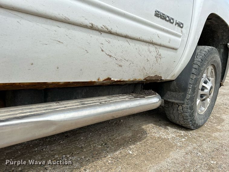 image for item DR4607 2013 Chevrolet Silverado 2500HD LT  Ext. Cab pickup truck