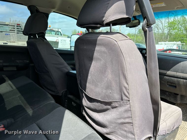 image for item DR4607 2013 Chevrolet Silverado 2500HD LT  Ext. Cab pickup truck