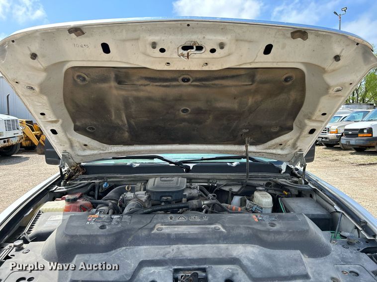 image for item DR4607 2013 Chevrolet Silverado 2500HD LT  Ext. Cab pickup truck